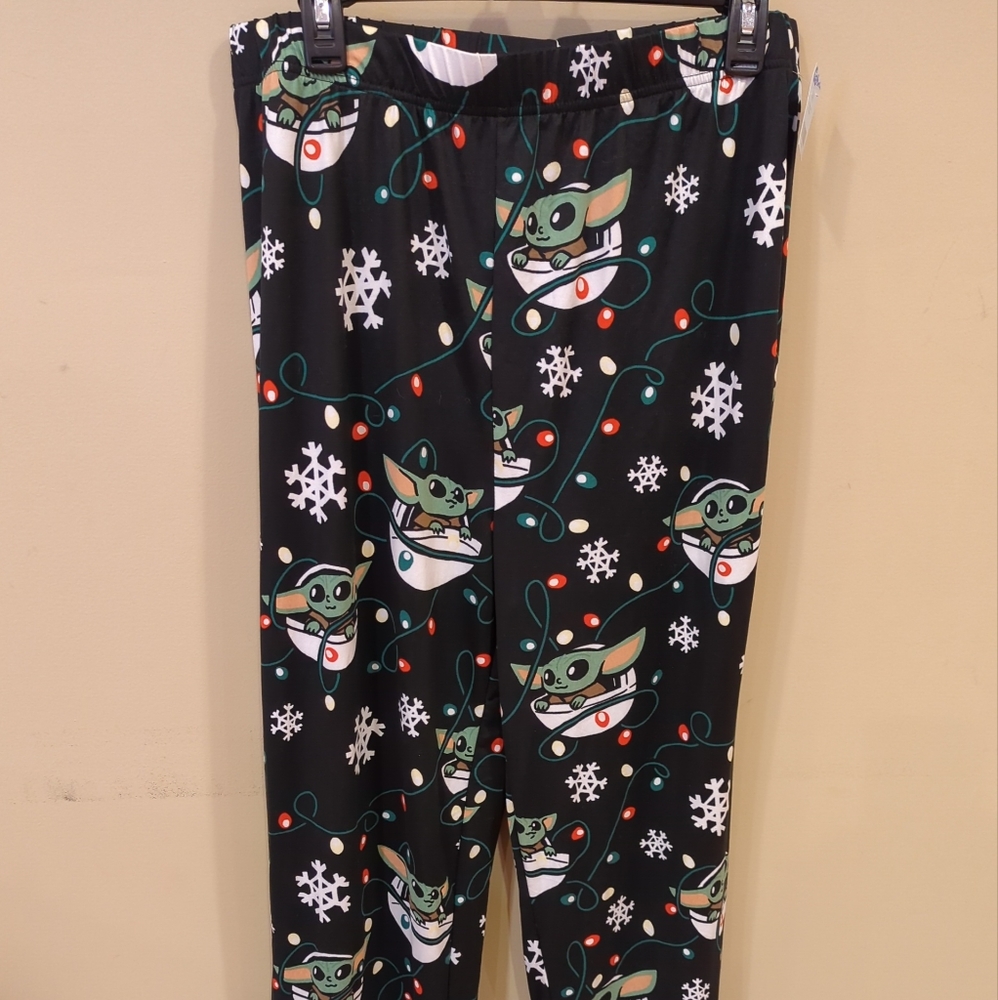 Star Wars MANDALORIAN The Child Christmas Lounge Pants. Men's Large.